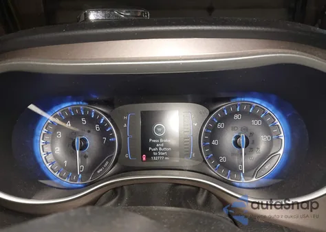 2021 Chrysler Voyager Lxi из США, поврежденный, VIN 2C4RC1DG6MR532165